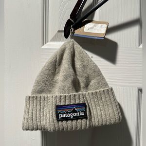 Unisex Patagonia light Gray Beanie